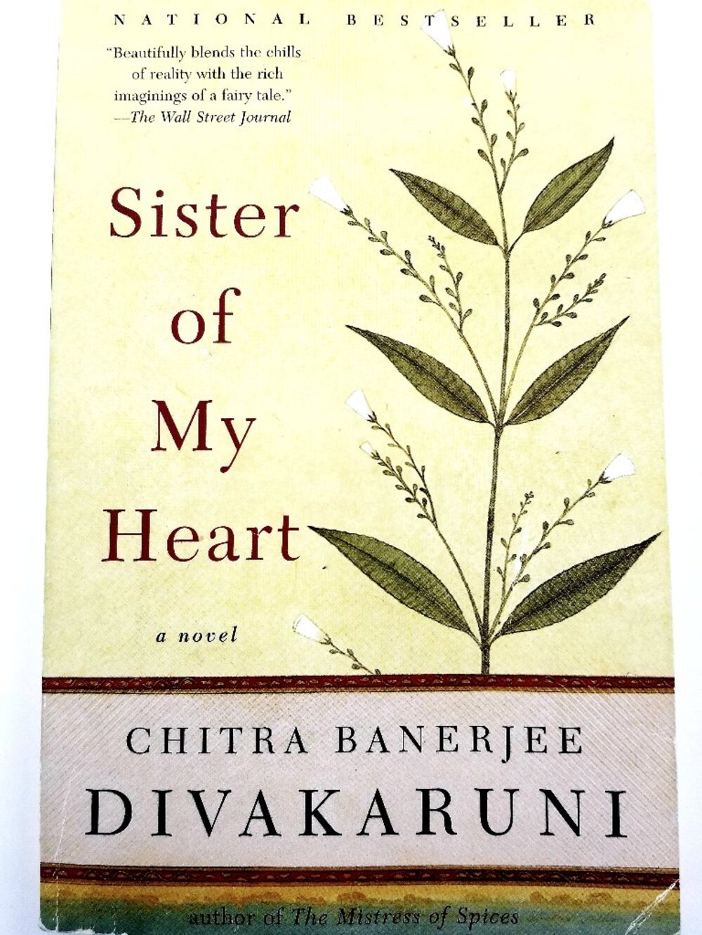'Sister of my Heart' softcover book Chitra Banerjee Divakaruni